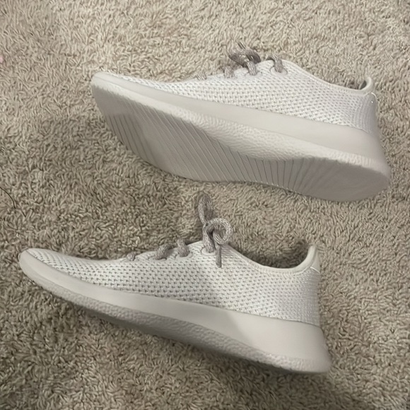 Allbirds Womens Tree Runner Tan Running Shoes Size 7 Medium (B, M) - Picture 6 of 6